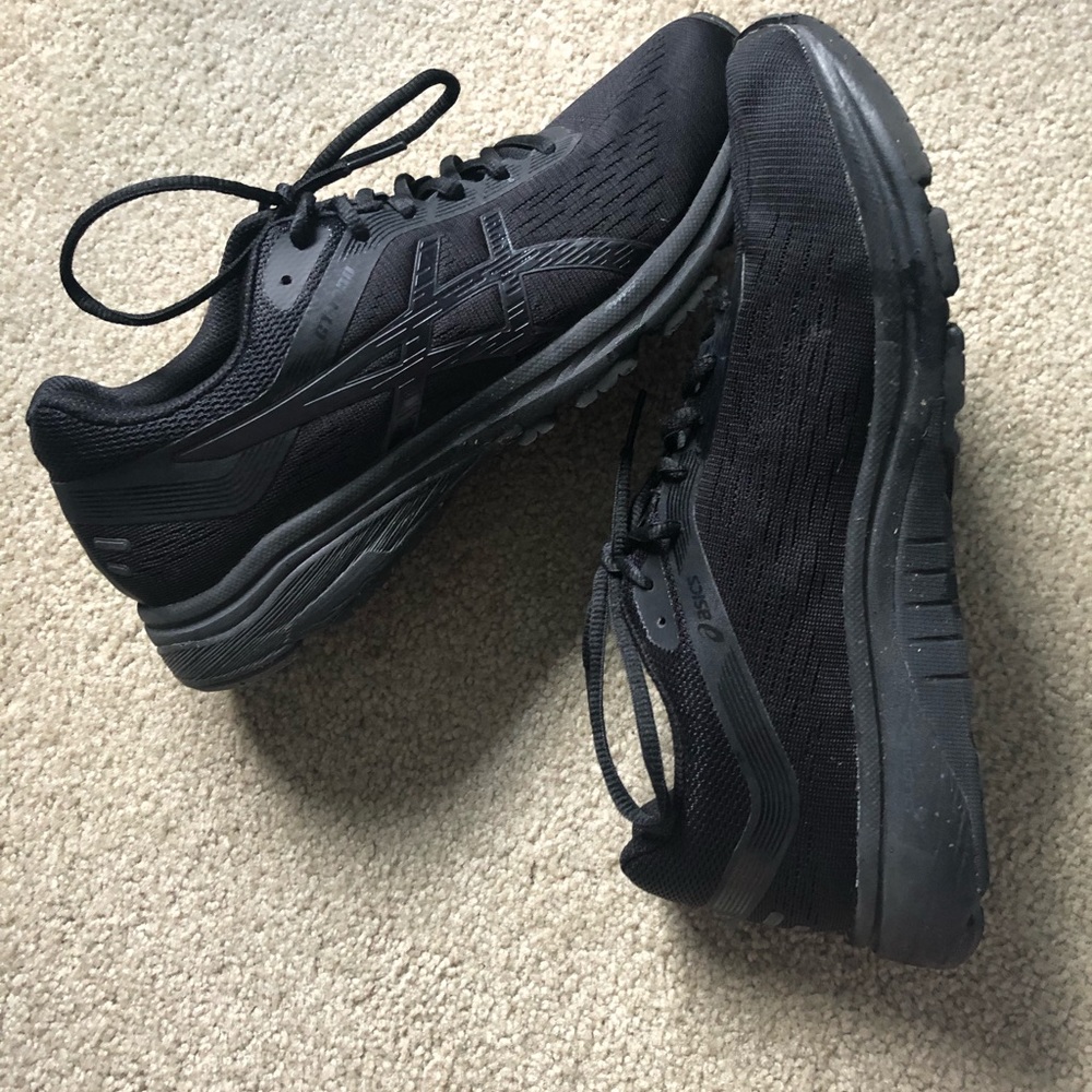 ASICS GT 1000